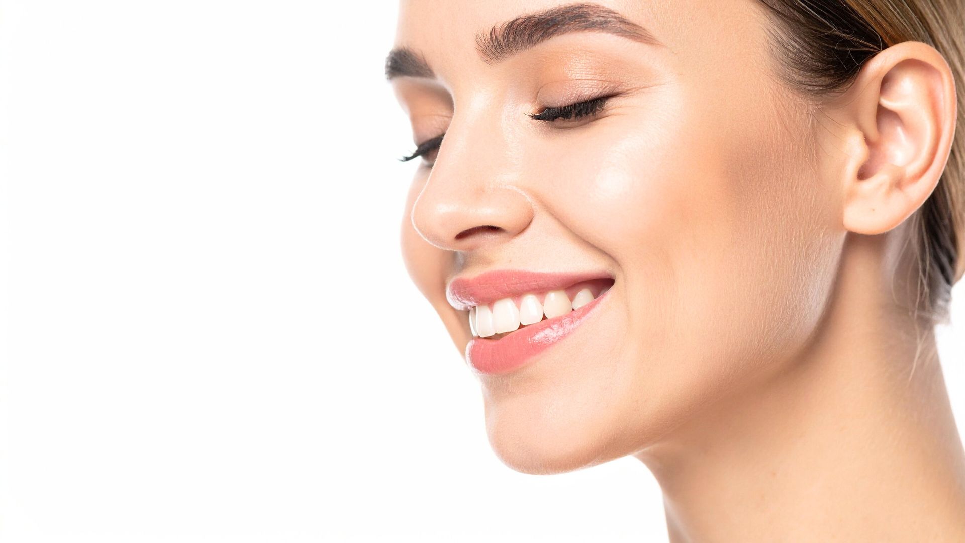 Dịch vụ trồng Răng toàn sứ ở TPHCM All-ceramic dental implant service in Ho Chi Minh City