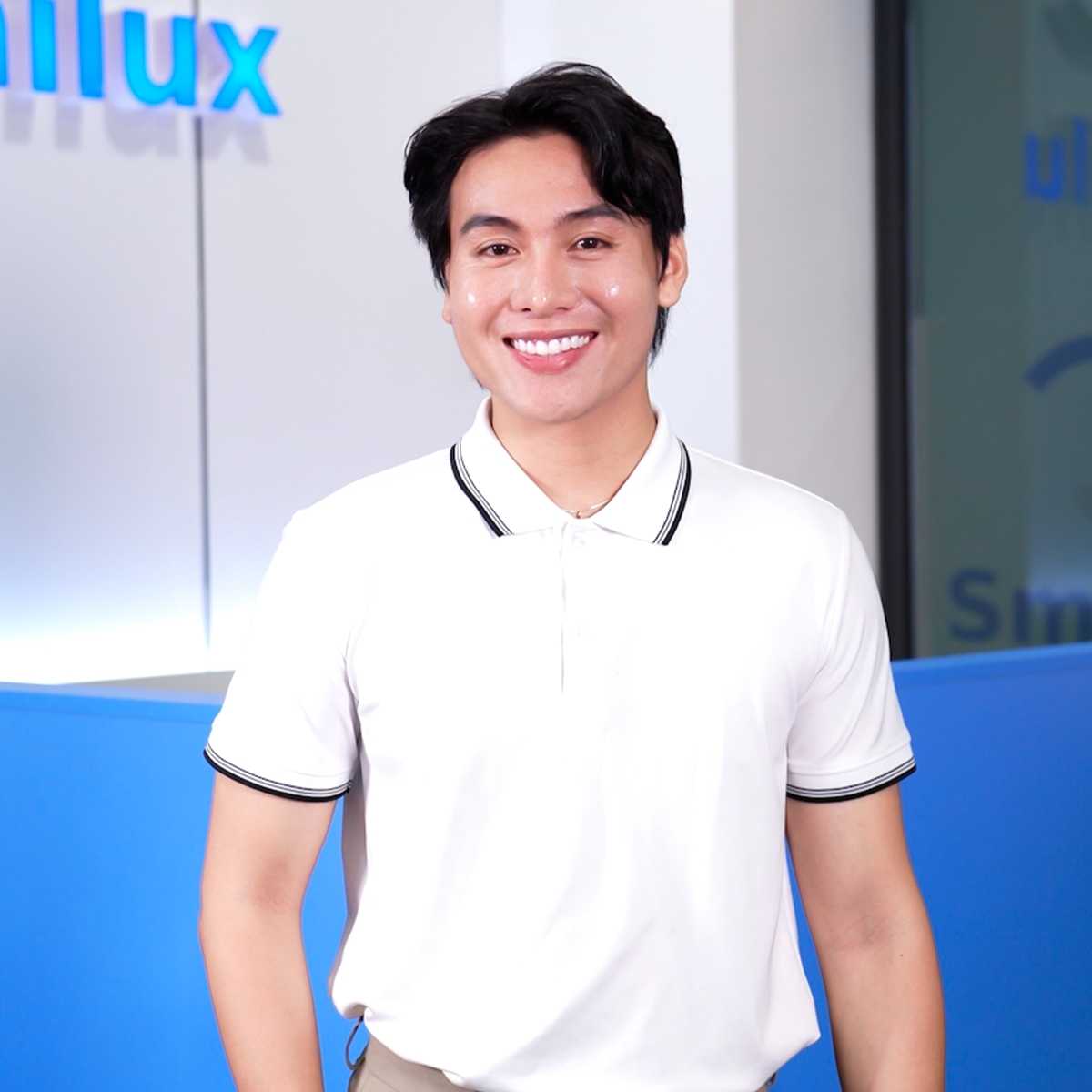 Khách hàng thật tế từ Smilux nha khoa (14)