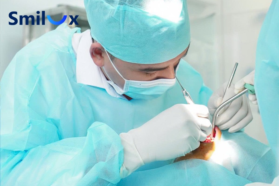 Cấy Implant bao lâu thì cắt chỉ? Khoảng 7 - 10 ngày sau khi cắm trụ Cấy Implant bao lâu thì cắt chỉ? Khoảng 7 - 10 ngày sau khi cắm trụ