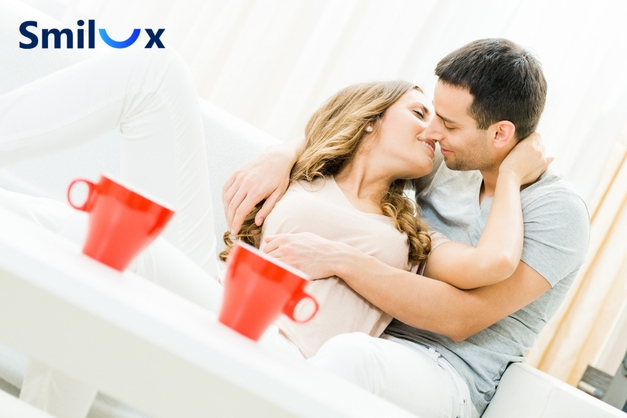 Chọn kiểu hôn phù hợp khi đang niềng răng Chọn kiểu hôn phù hợp khi đang niềng răng