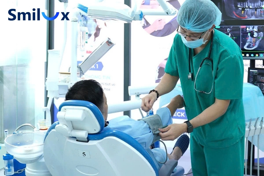 Làm sao để không bị hóp má khi niềng răng? Chọn nha khoa uy tín Làm sao để không bị hóp má khi niềng răng? Chọn nha khoa uy tín