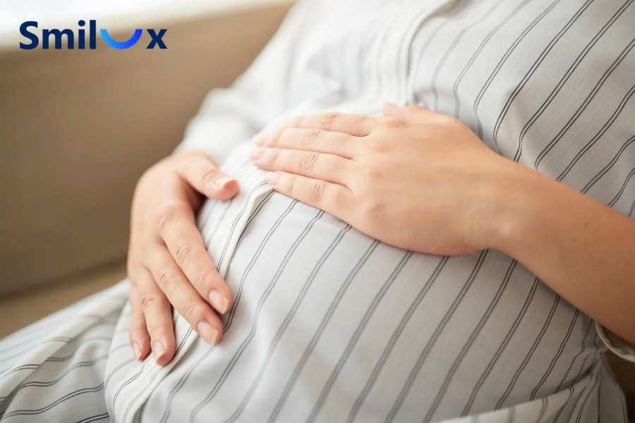 Braces do not directly affect the fetus. Braces do not directly affect the fetus.