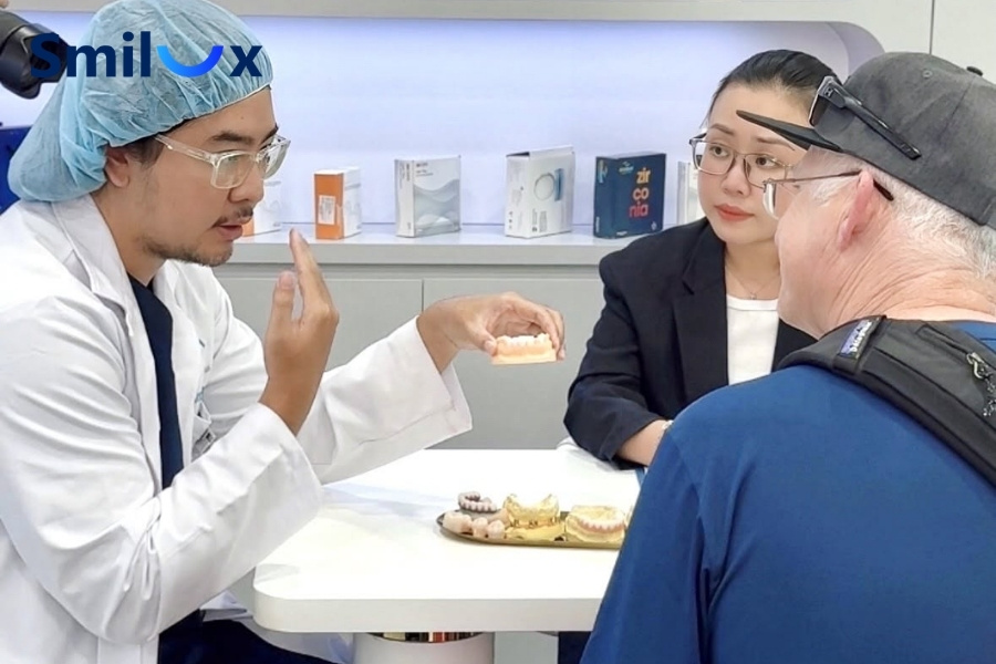 Răng ê buốt kéo dài là dấu hiệu bạn nên thăm khám nha khoa sớm.